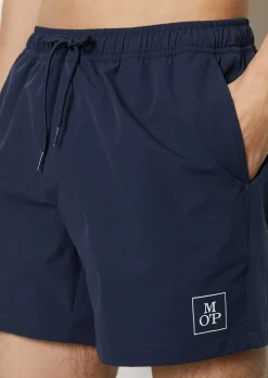 Badeshorts aus recyceltem Material