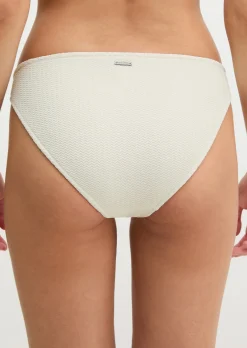 Bikini-Slip mit feiner Wellenstruktur