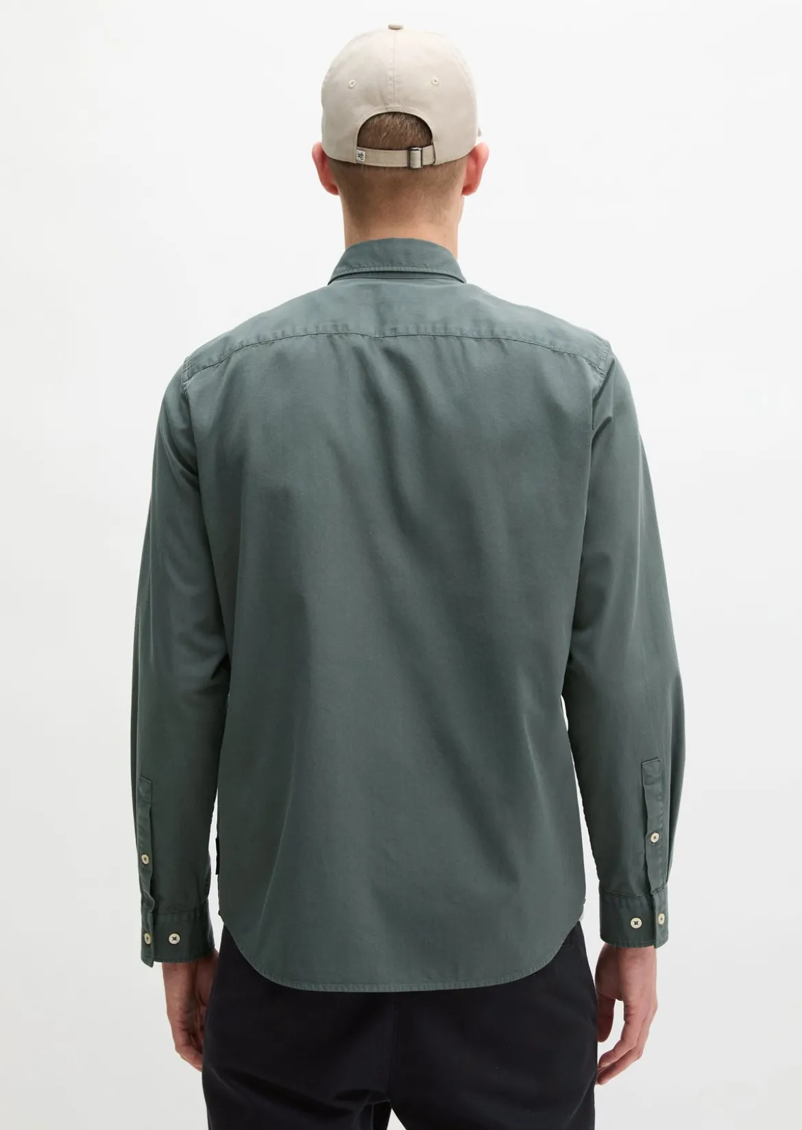 Button-Down-Hemd regular mit recycelter Baumwolle