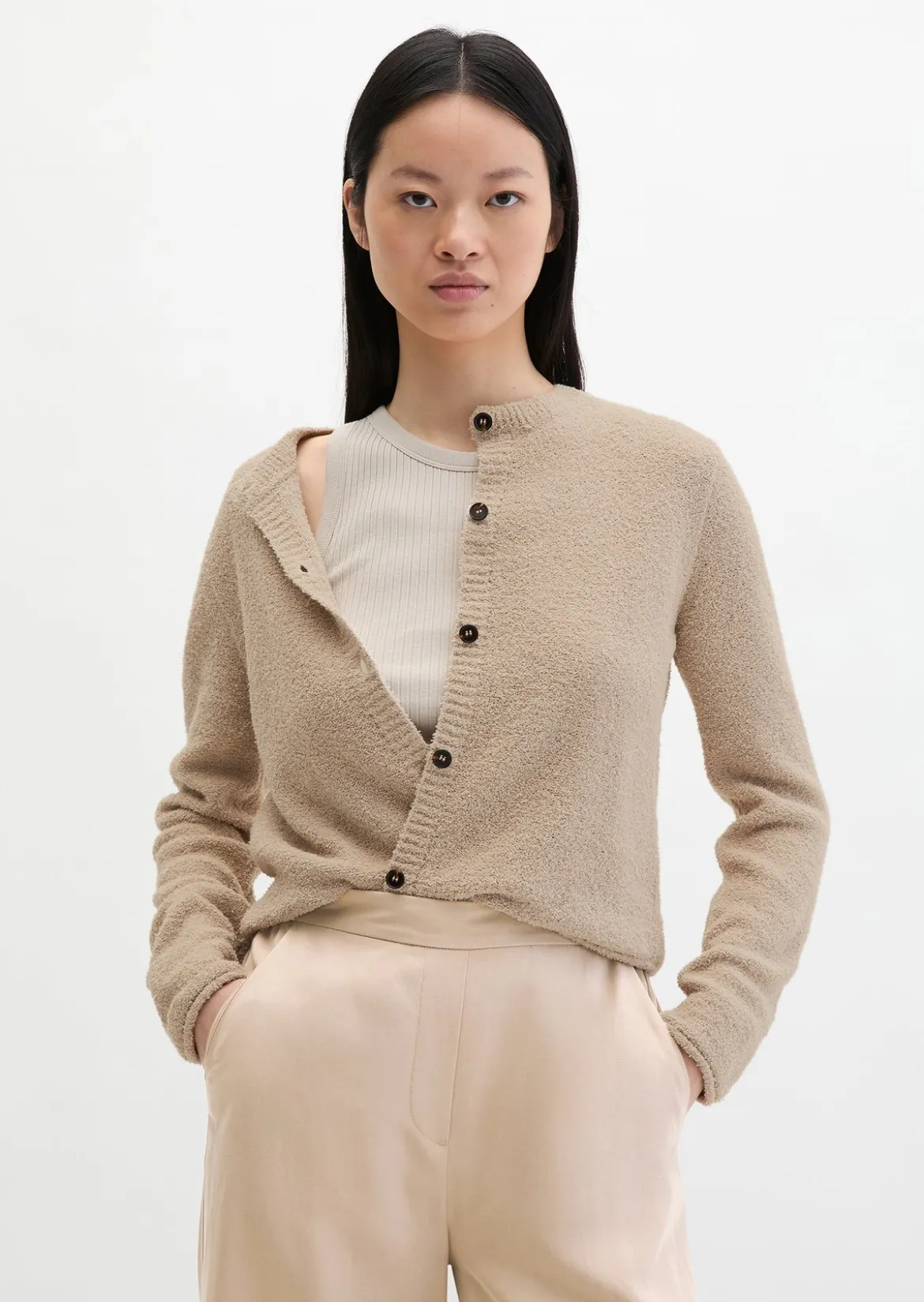 Cardigan regular aus Bouclé-Garn