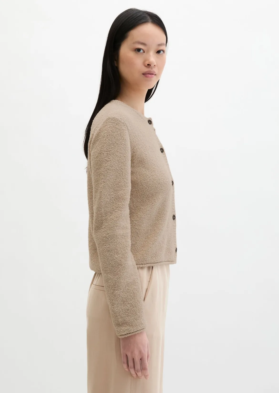 Cardigan regular aus Bouclé-Garn