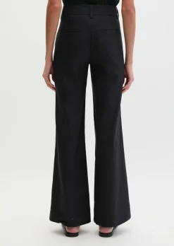 Chino flared aus Viskose-Leinen-Stretch