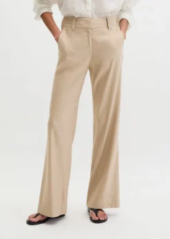 Chino flared aus Viskose-Leinen-Stretch