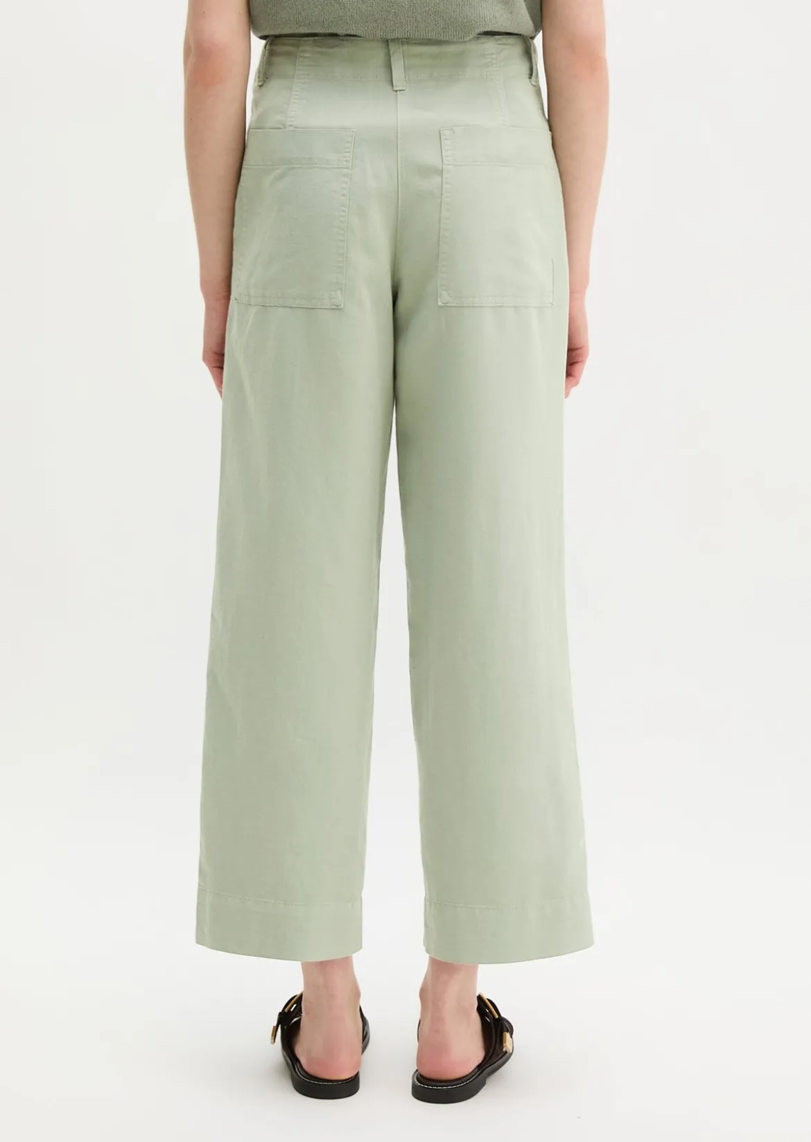 Chino Model Lande wide aus Organic Cotton-Lyocell-Leinen-Mix