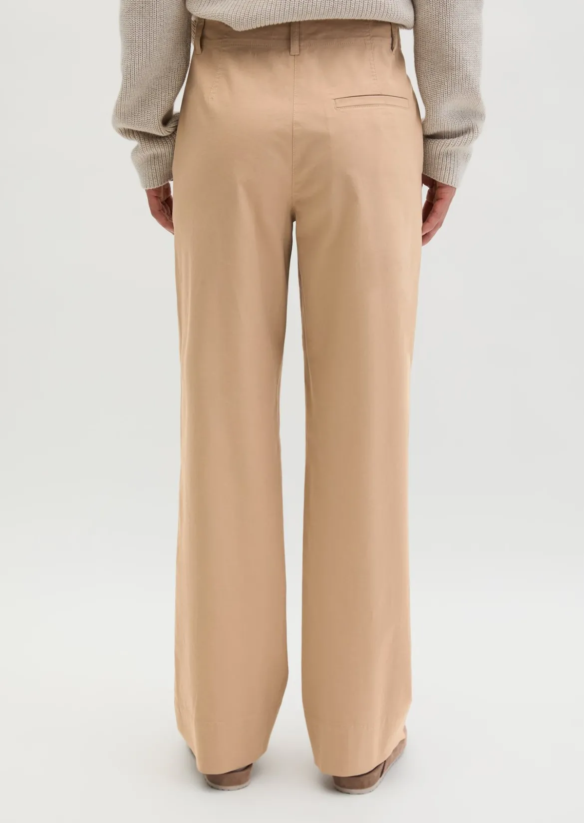 Chino Model Lande wide aus stretchigem Organic Cotton-Twill