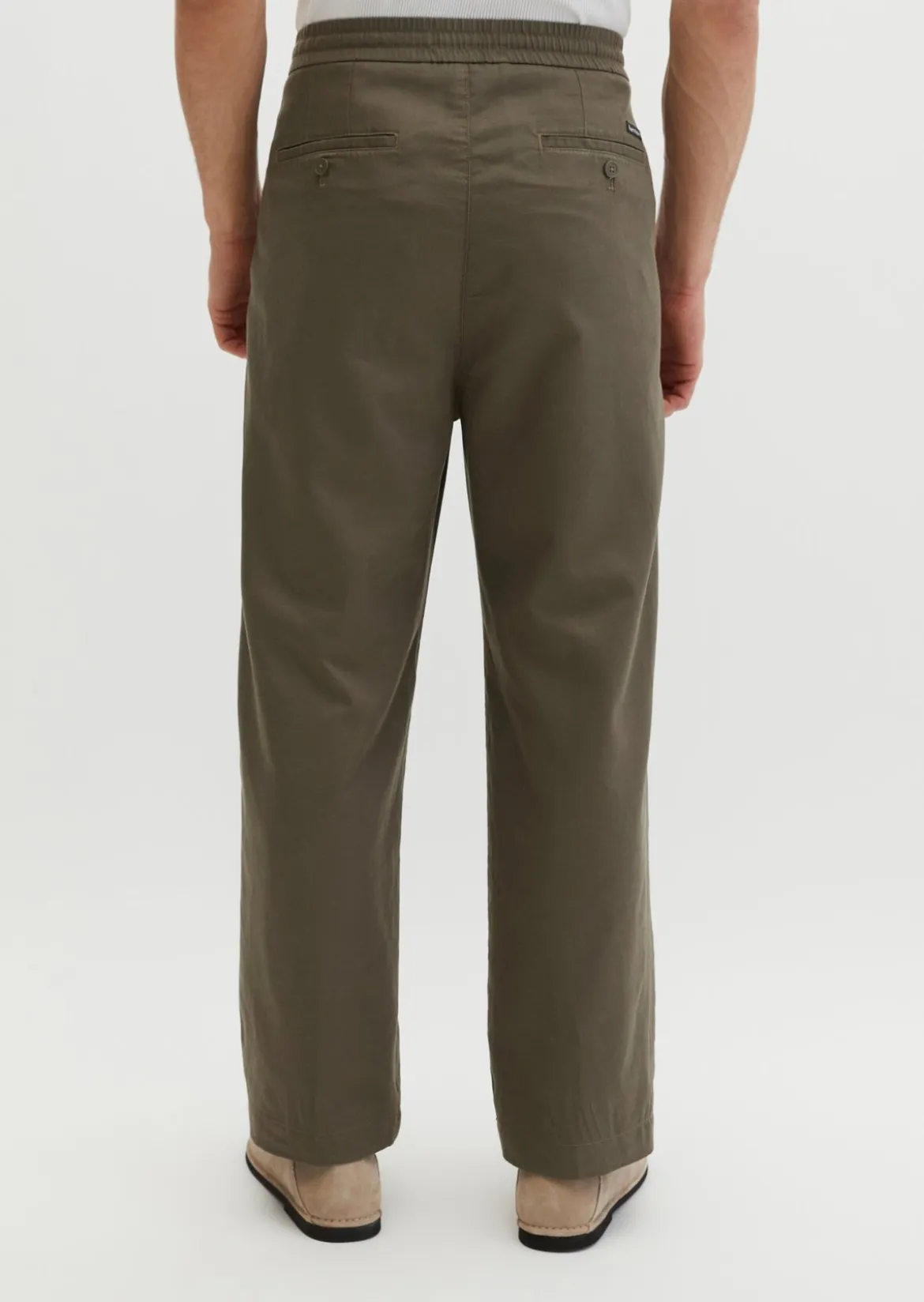 Chino Model Mossbo Jogger wide aus TENCEL™ Lyocell -Leinen-Mix