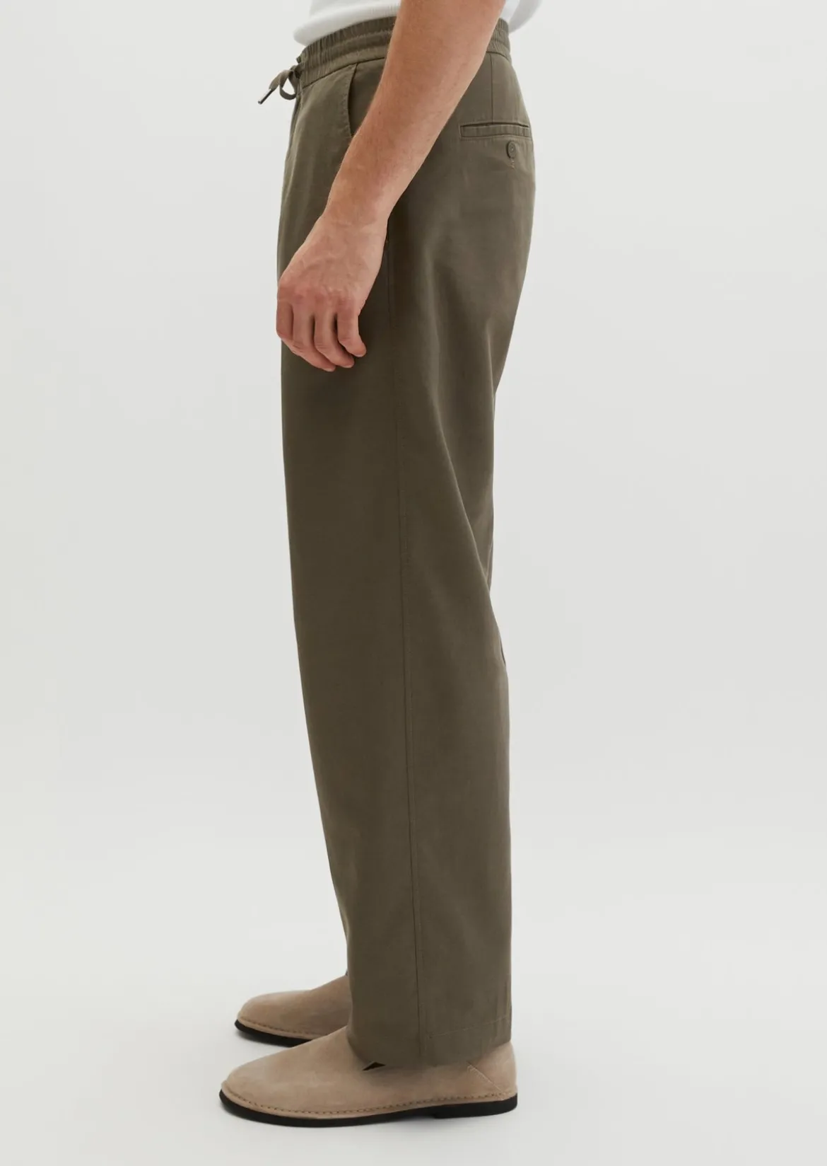 Chino Model Mossbo Jogger wide aus TENCEL™ Lyocell -Leinen-Mix