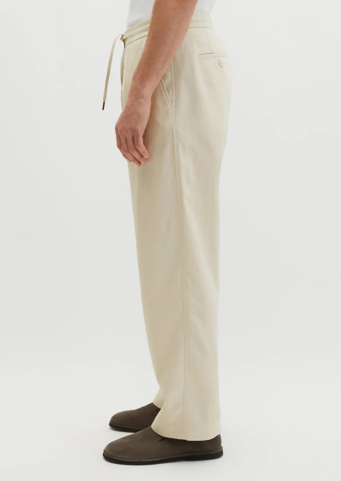 Chino Model Mossbo Jogger wide aus TENCEL™ Lyocell -Leinen-Mix