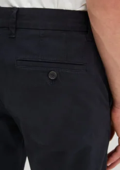 Chino Model Osby tapered aus Bio-Baumwoll-Mix