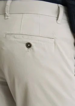 Chino Model Osby tapered aus hochwertigem Bio-Baumwoll-Mix