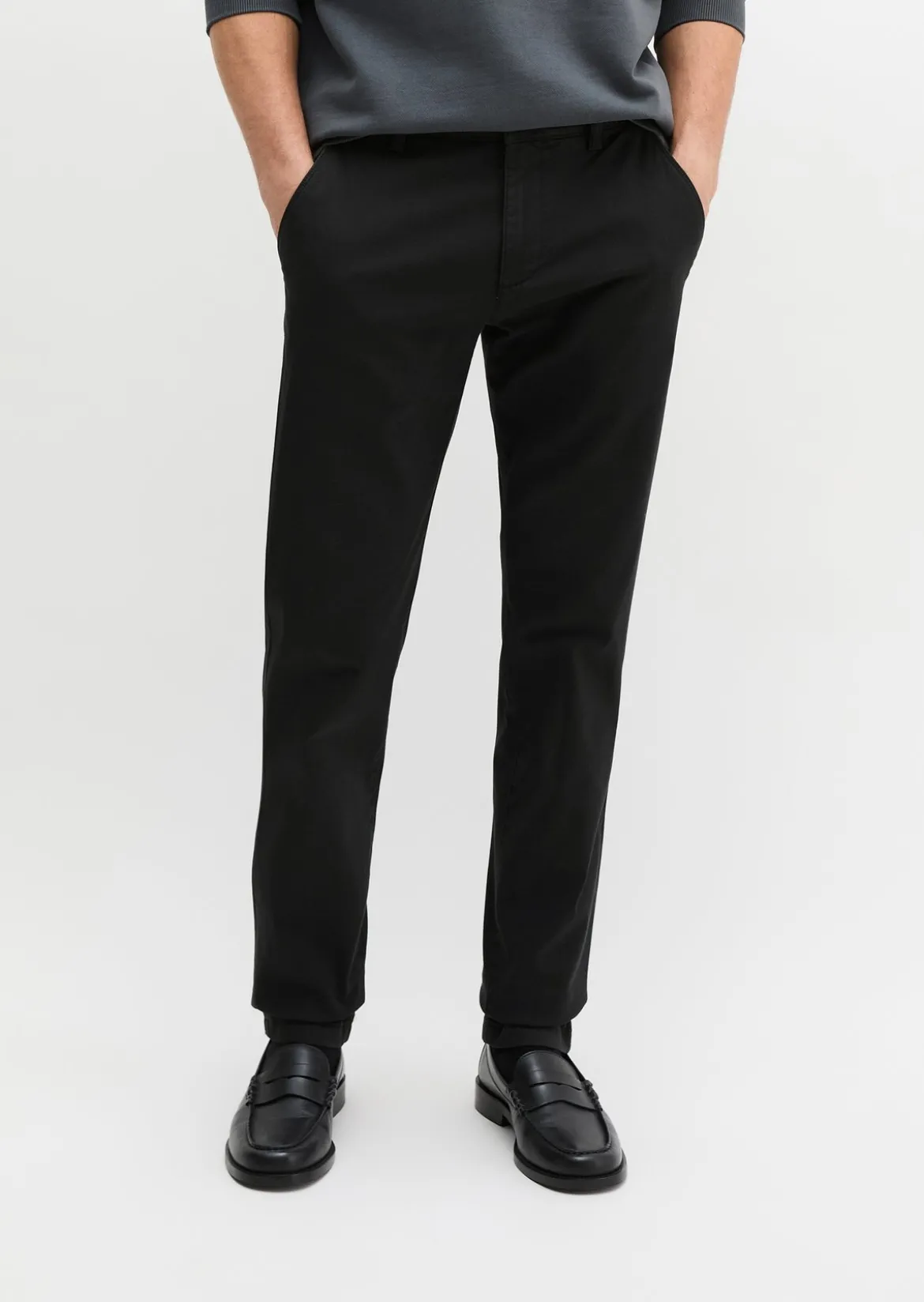 Chino Model Stig shaped aus Bio-Baumwoll-Mix