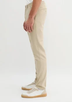Chino Model Stig shaped aus Bio-Baumwoll-Mix