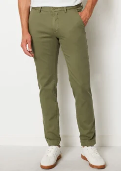 Chino Model Stig shaped aus Bio-Baumwoll-Mix