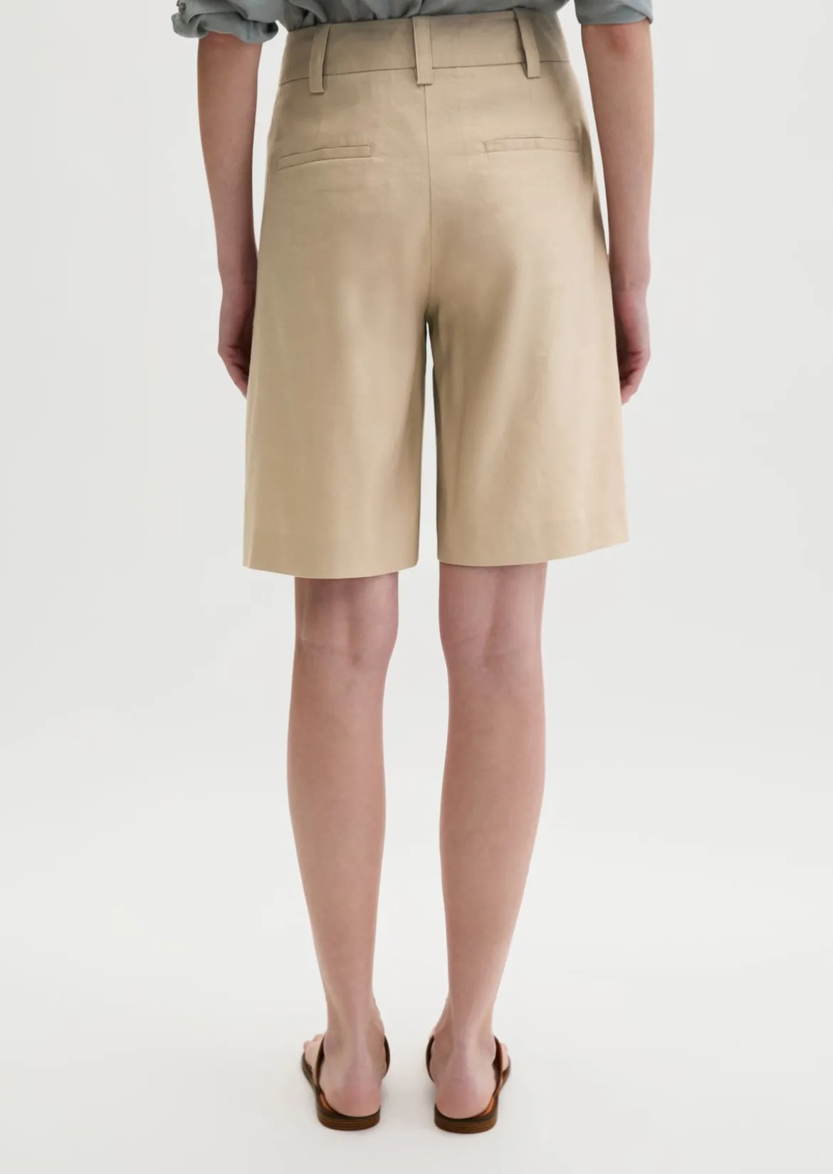 Chino-Shorts flared aus Viskose-Leinen-Stretch