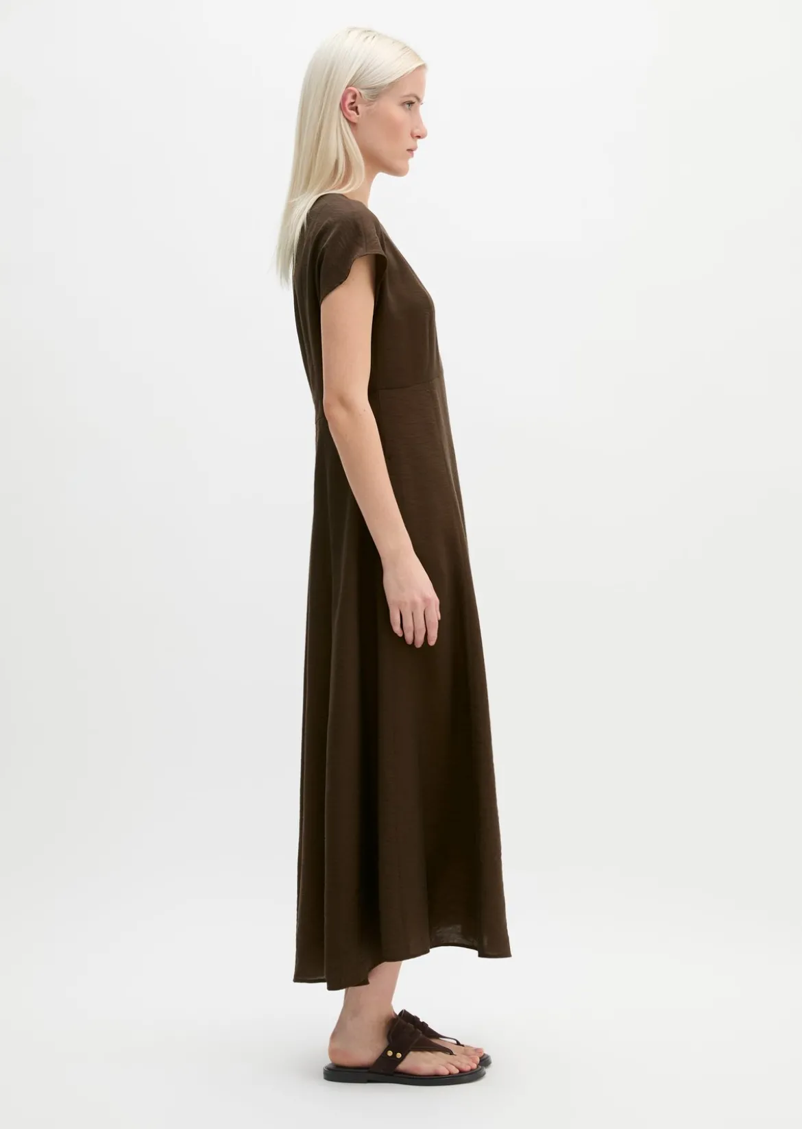 Crinkle-Kleid regular aus Viskose-Mix
