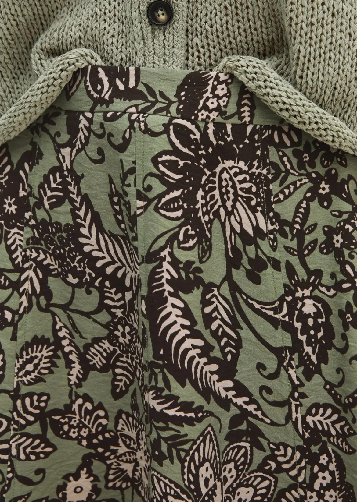 Crinkle-Print-Rock regular aus glänzendem Viskose-Mix