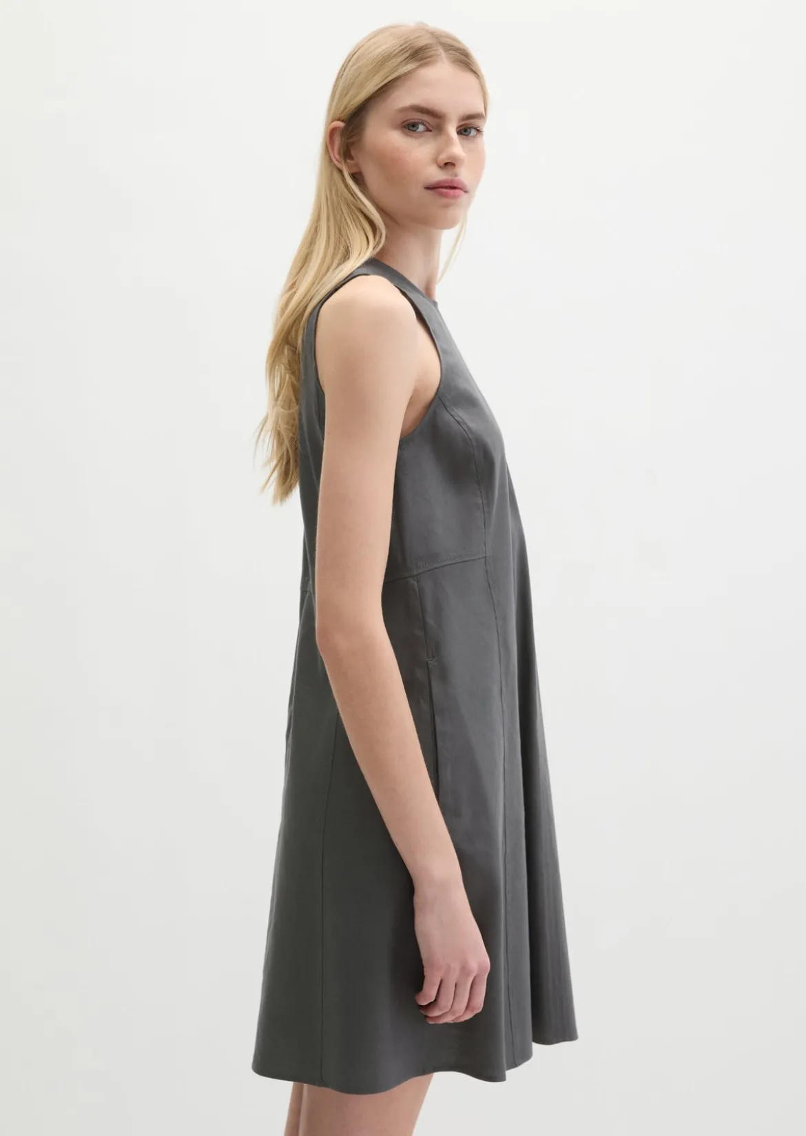 Etuikleid regular aus Viskose-Leinen-Stretch