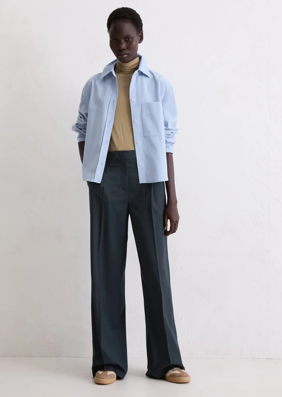 Feincord-Bluse relaxed aus softem Baumwolle-Lyocell-Mix