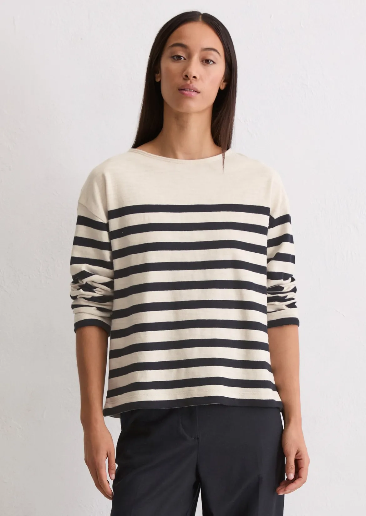 Gestreiftes Longsleeve relaxed aus garngefärbtem Heavy-Slub-Jersey