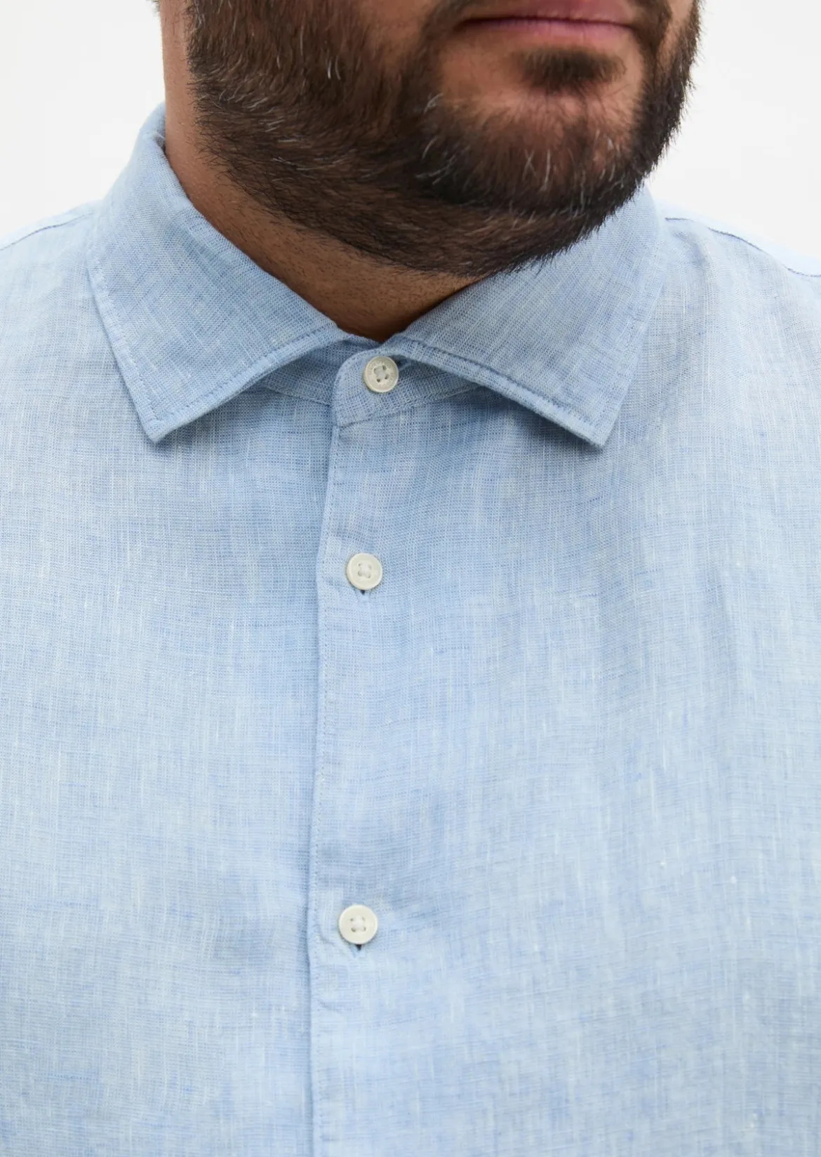 Haifischkragen-Hemd shaped aus feinem Leinen-Chambray