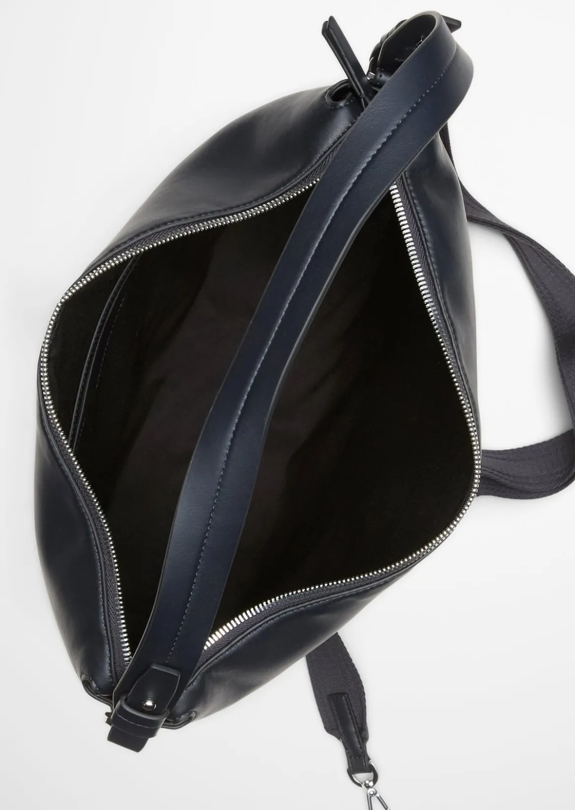 Hobo Bag aus einer Lederalternative aus recyceltem Polyester