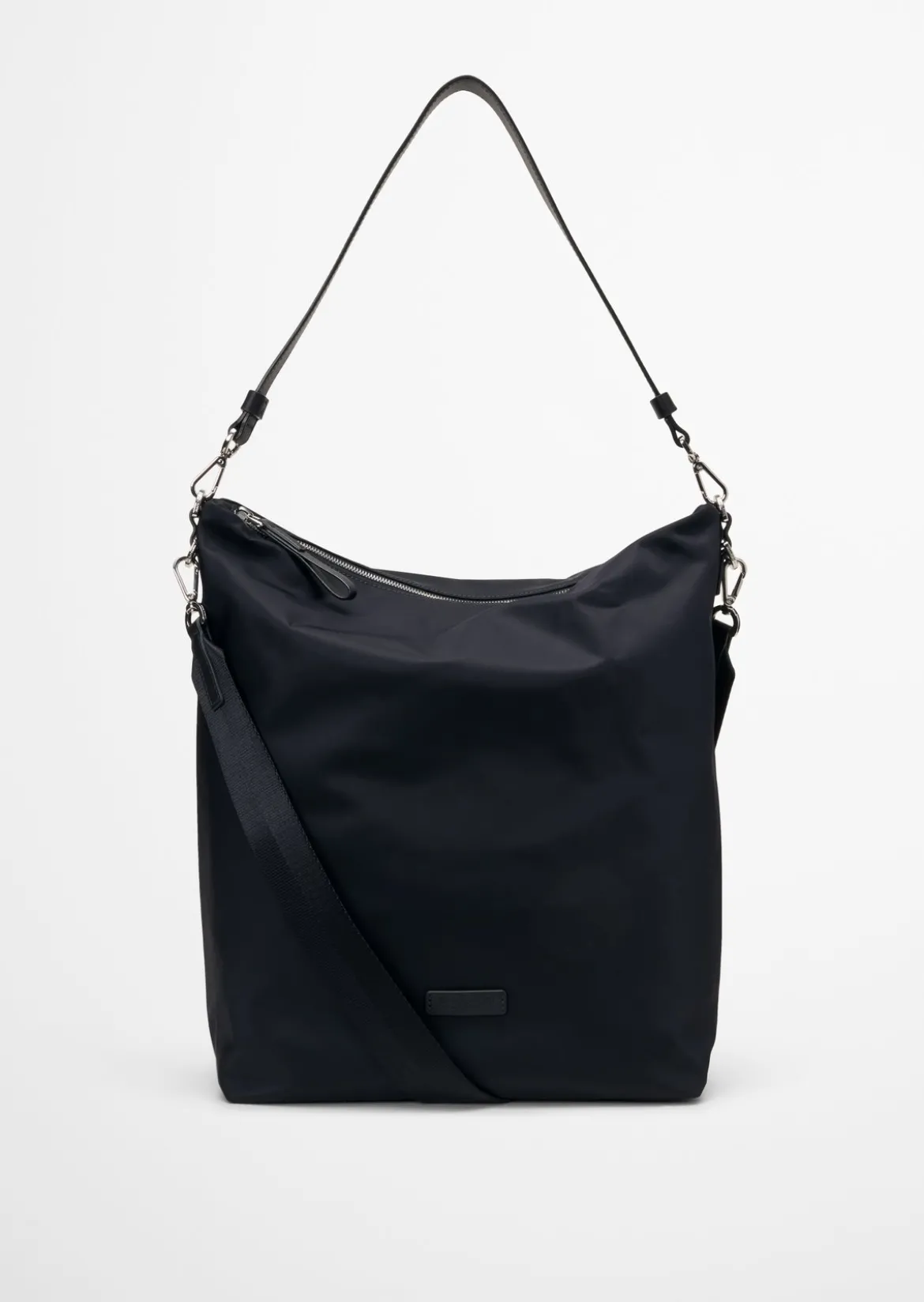 Hobo Bag aus recyceltem Material