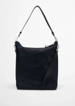 Hobo Bag aus recyceltem Material