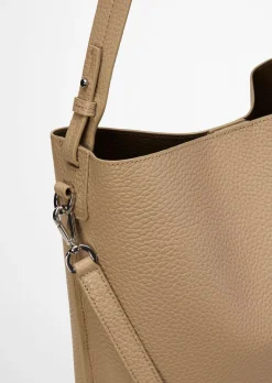 Hobo Bag medium aus genarbtem Rindleder