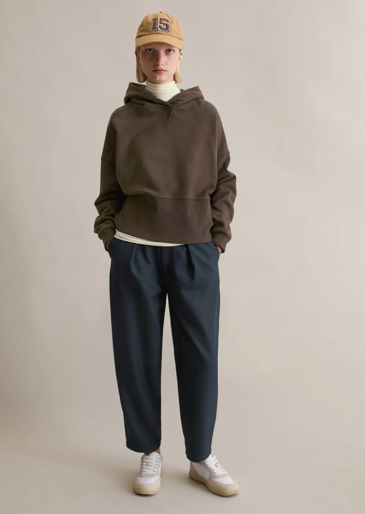 Hoodie relaxed mit breitem Rippbund