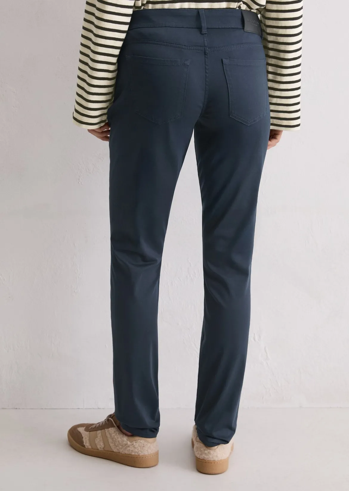 Hose Model Alby slim aus Smooth Sateen Stretch