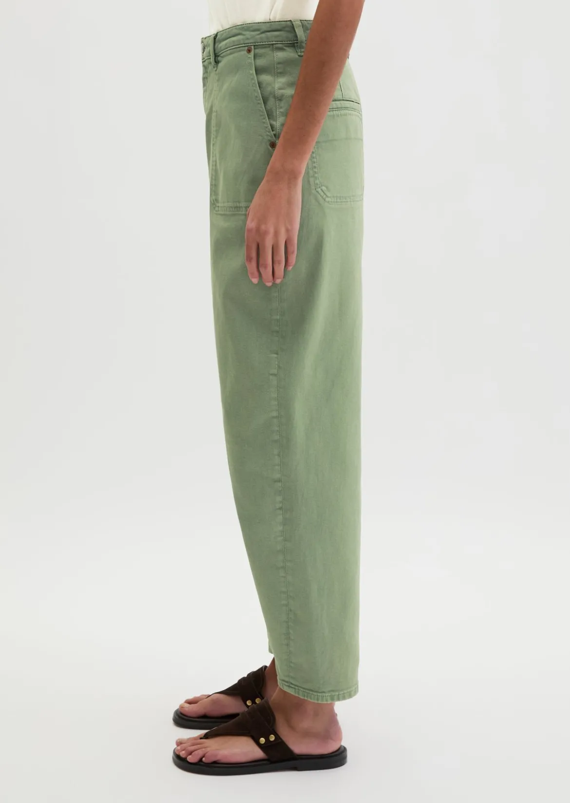 Hose Model Lara barrel cropped aus Organic Cotton Stretch