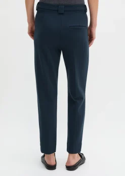 Hose Model Malin slim aus weichem Interlock-Jersey
