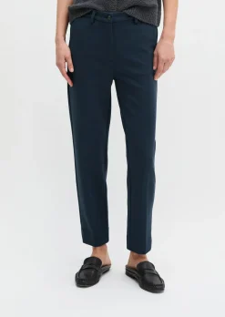 Hose Model Malin slim aus weichem Interlock-Jersey