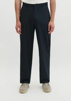 Hose Model Mossbo DFB Travel Collection aus leichtem Technical Wool Blend