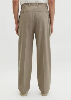 Hose Model Mossbo DFB Travel Collection aus leichtem Technical Wool Blend