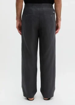 Hose Model Mossbo Jogger loose aus feinem Leinen