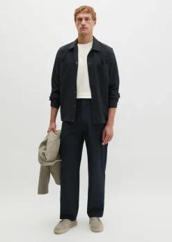 Hose Model Mossbo Travel Collection aus leichtem Technical Wool Blend