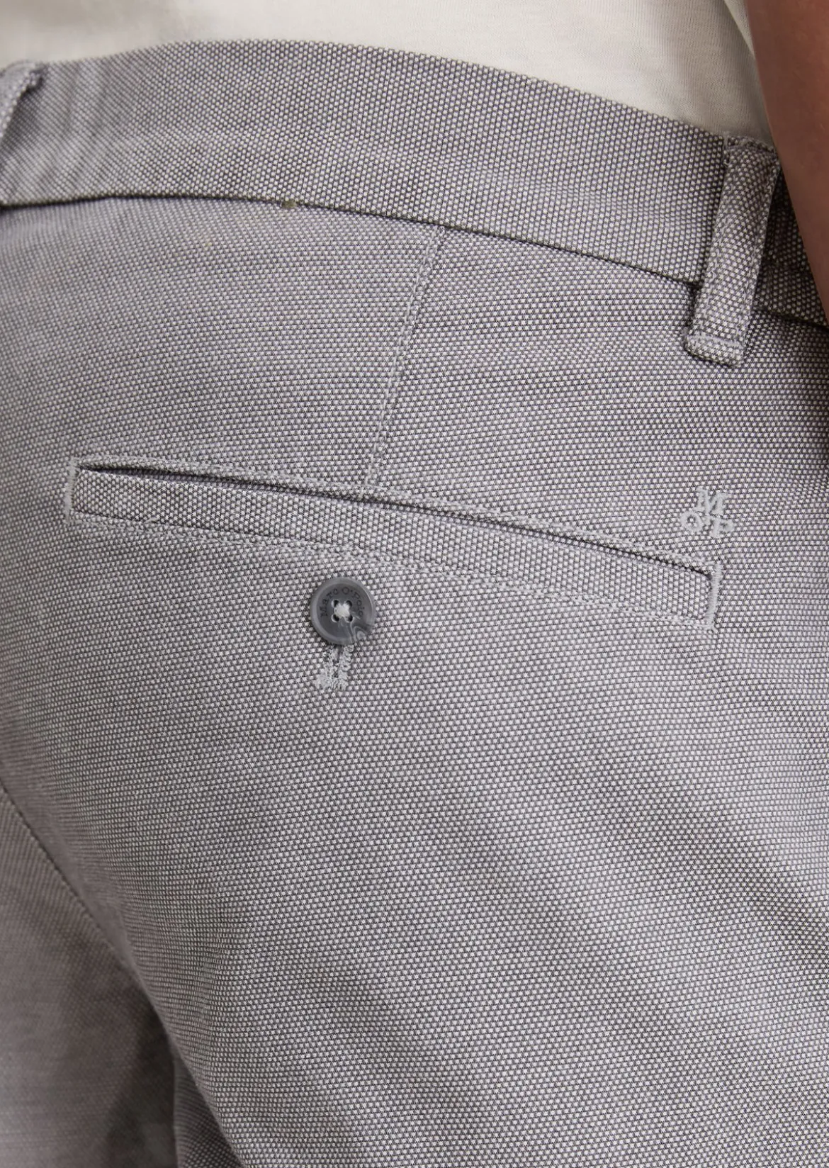 Hose Model Stig Jogger shaped aus Two-Tone Organic Cotton Stretch