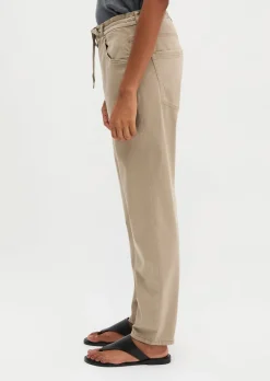 Hose Model Theda boyfriend mit TENCEL™ Lyocell