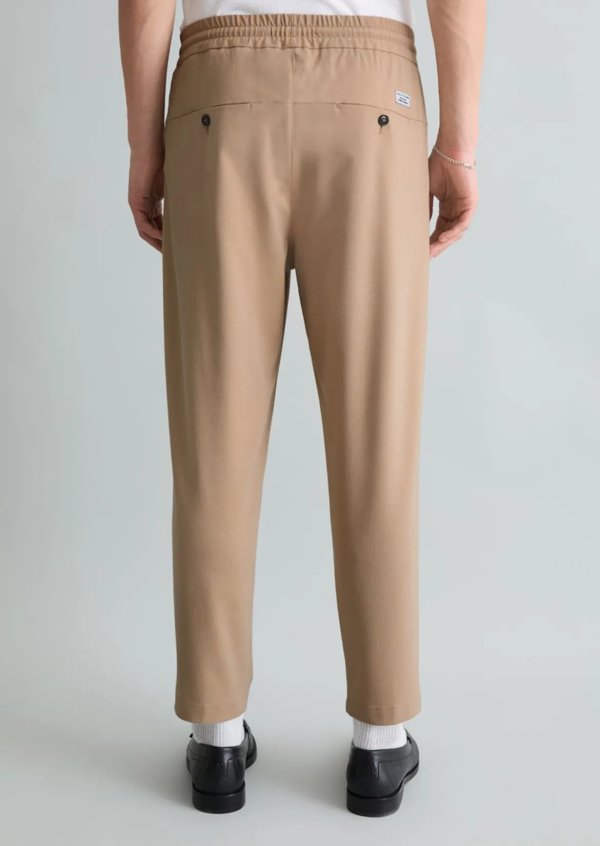 Hose Model Viggo Jogger relaxed mit Bundfalten-Details