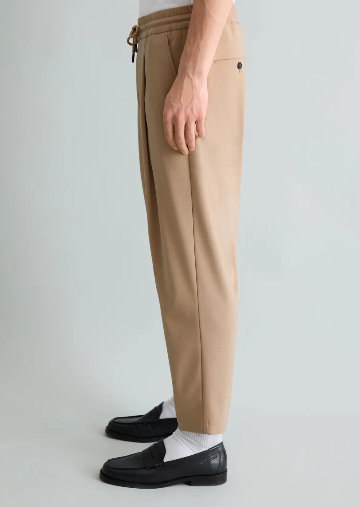Hose Model Viggo Jogger relaxed mit Bundfalten-Details