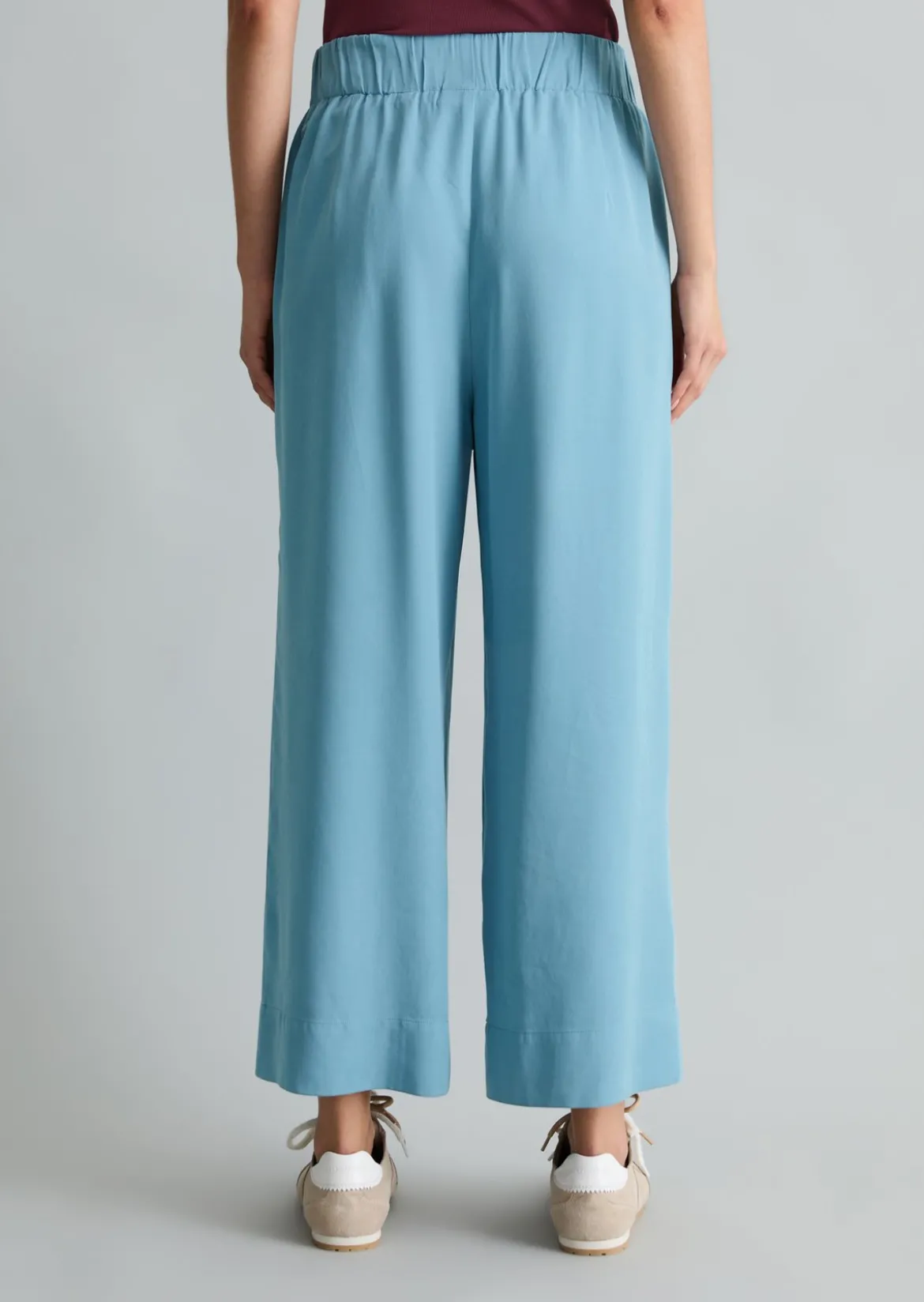 Hose relaxed aus LENZING™ Lyocell