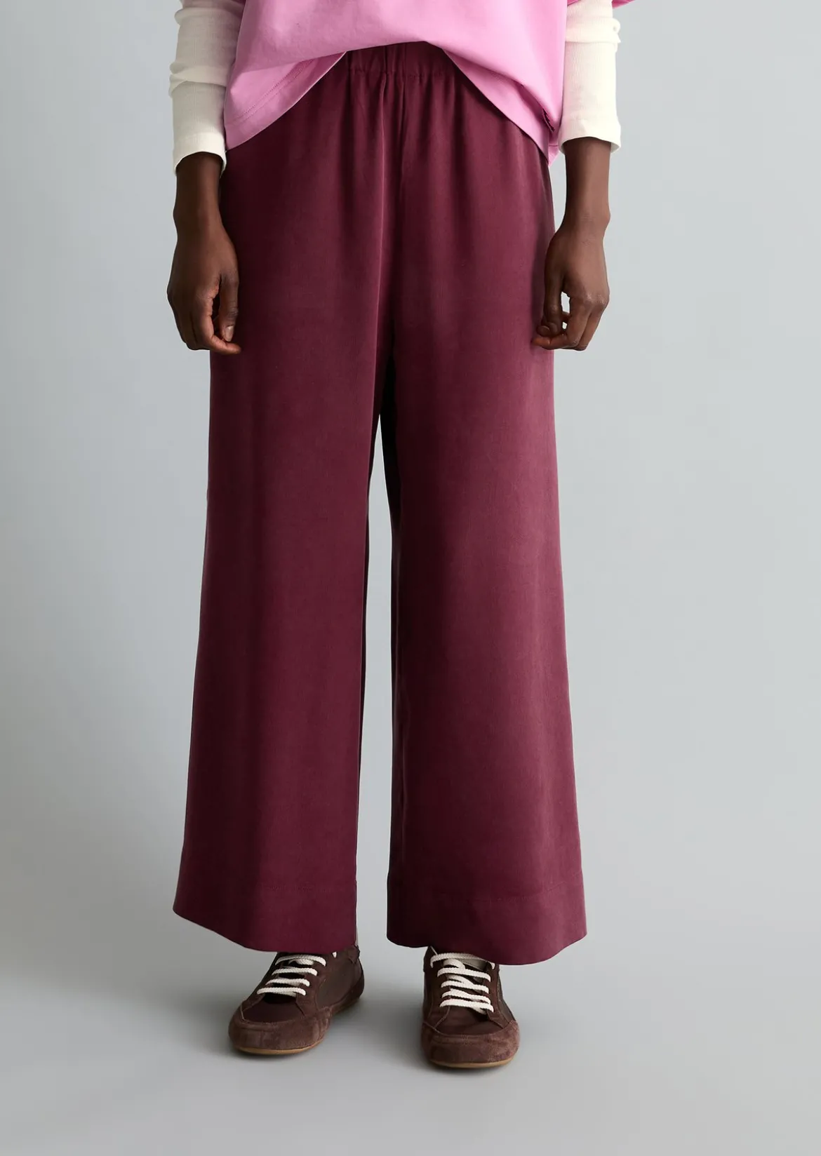 Hose relaxed aus LENZING™ Lyocell