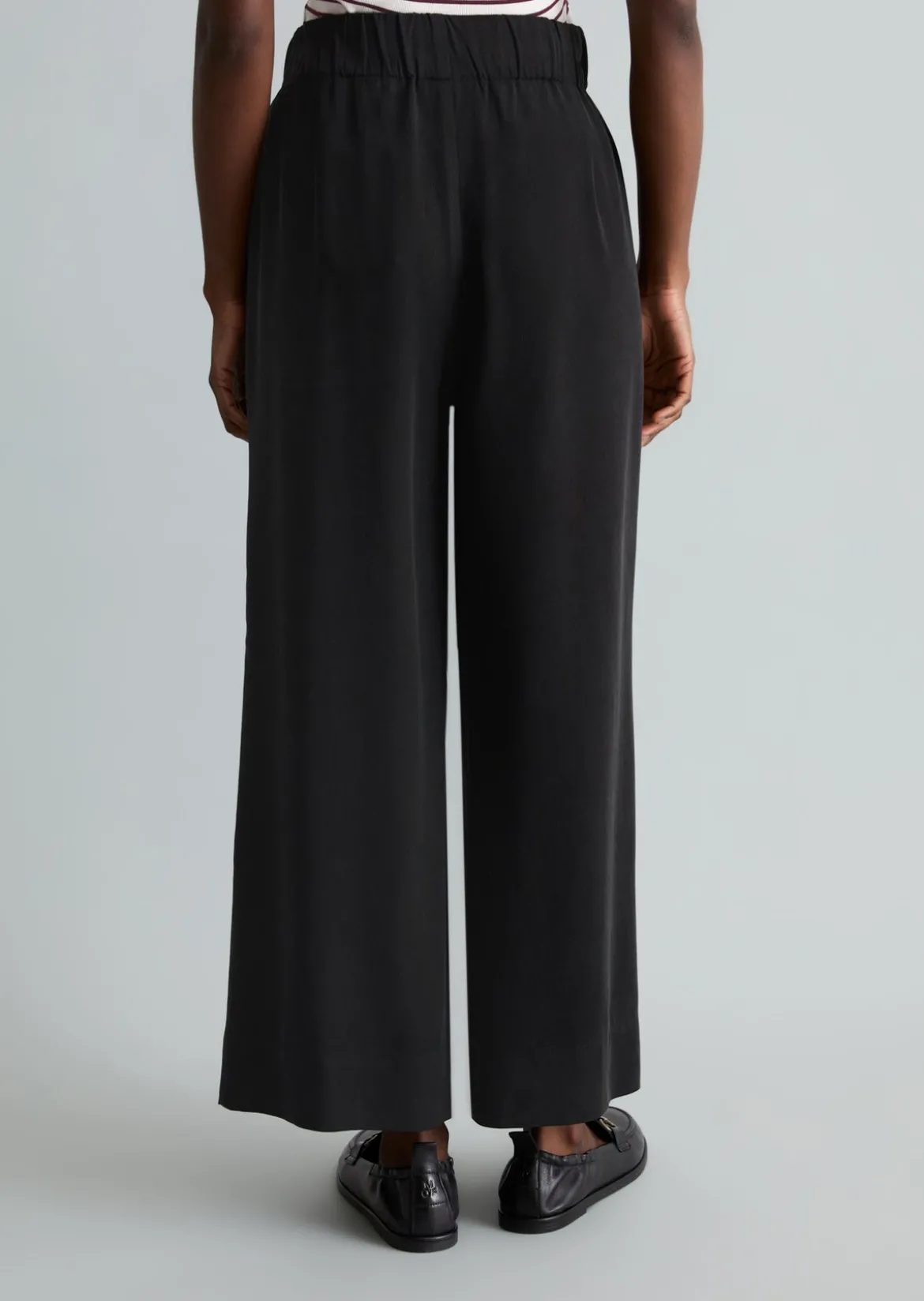 Hose relaxed aus LENZING™ Lyocell