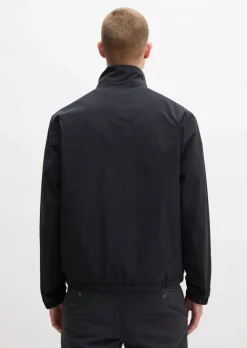 Jacke regular aus recyceltem Polyester