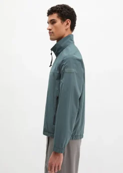 Jacke regular aus recyceltem Polyester