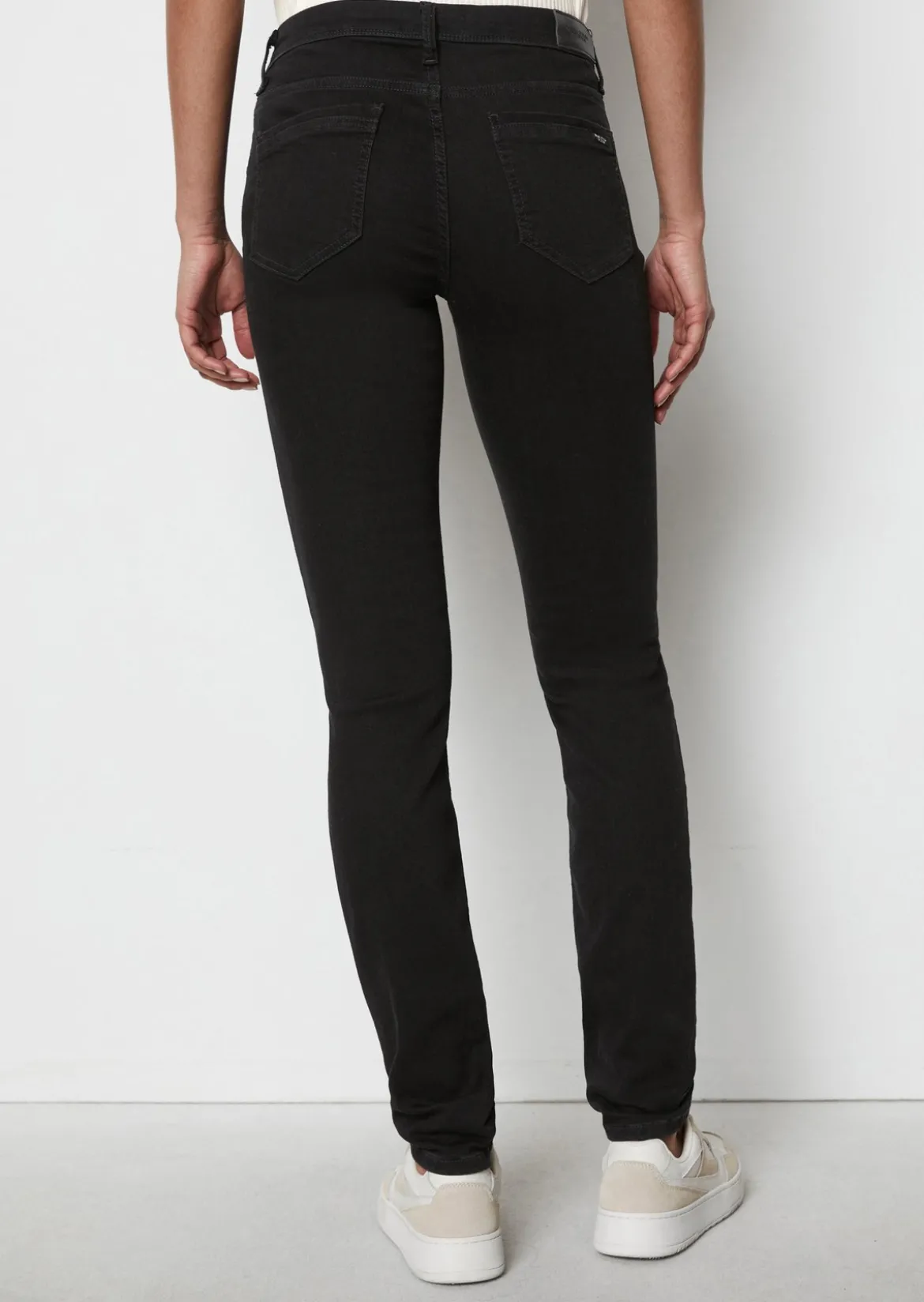 Jeans Model Alva slim aus stretchigem Bio-Baumwoll-Mix