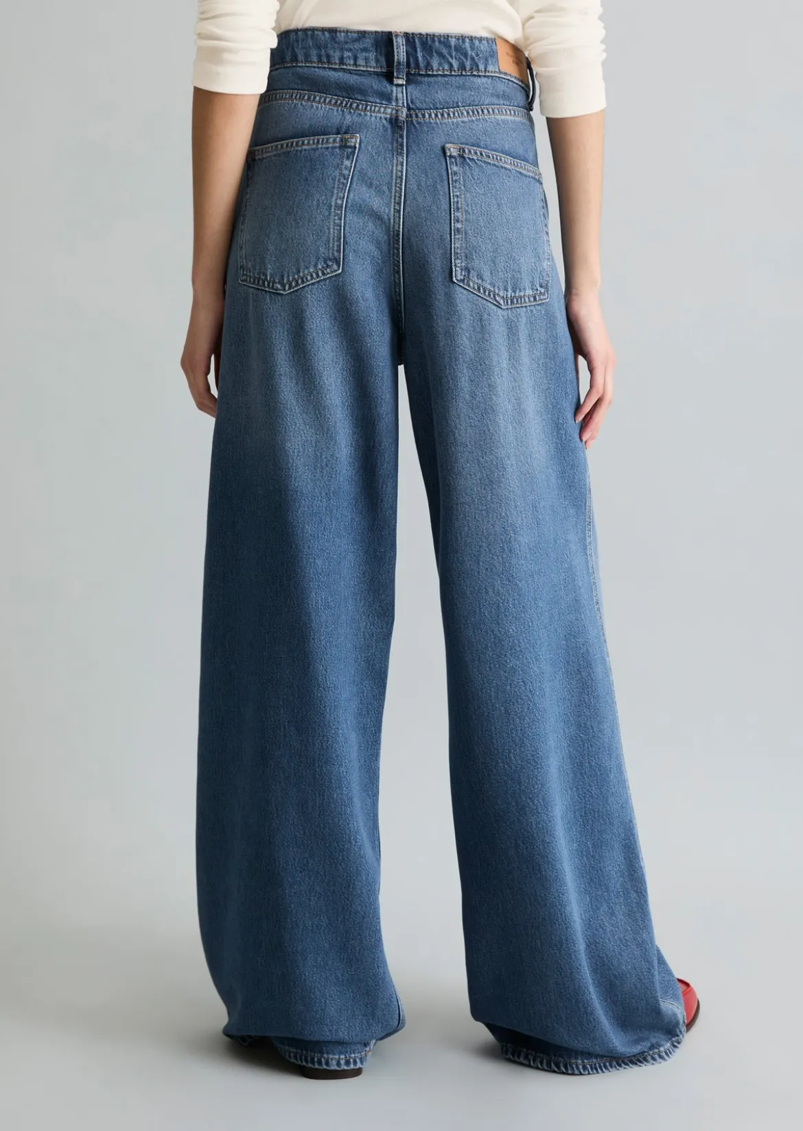 Jeans Model Anjo wide aus fließendem Lyocell-Mix