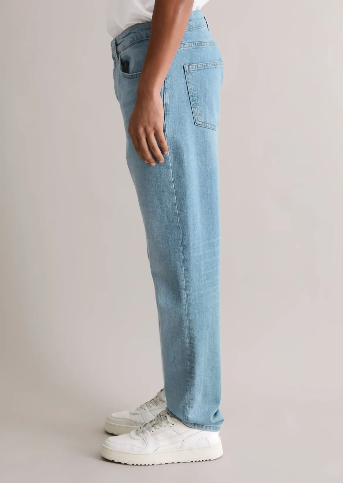 Jeans Model Aric tapered aus Bio-Baumwoll-Mix