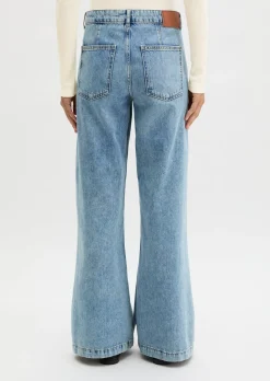 Jeans Model Caya flared aus reiner Baumwolle